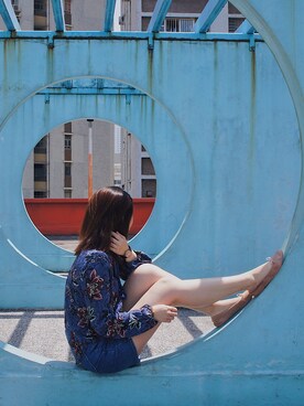 「Hollister（ホリスター）のアイテム（Tシャツ/カットソー、ブルー系）」を使った、Refresh_Liuさん（レディース・167cm）の春コーディネート