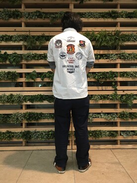 「うしろ姿」｜yabeさん（メンズ・178cm）の春コーディネート