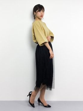 「THE EMPORIUM（ジエンポリアム）のアイテム（スカート）」を使った、YUKIさん（レディース・158cm）の春コーディネート