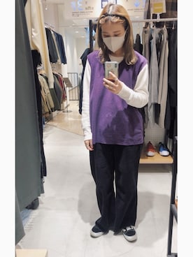 「パープル×黒」｜「アイテム（ベスト）」を使った、sbeさん（レディース・153cm）の冬コーディネート