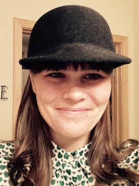 「EUGENIA KIM（ユージニアキム）のアイテム」を使った、Jaycee Bullardさん（レディース・163cm）の春コーディネート