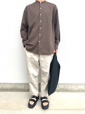 「SENSE OF PLACE by URBAN RESEARCH（センスオブプレイスバイアーバンリサーチ）のアイテム（シャツ/ブラウス、ブラウン系）」を使った、U1さん（メンズ・175cm）の春コーディネート