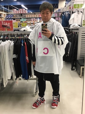 「オフホワイト」｜「アイテム（その他トップス）」を使った、MaSaKiさん（メンズ・176cm）の秋コーディネート