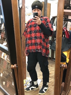 「ジョガーパンツ」｜「アイテム（ポンチョ）」を使った、MaSaKiさん（メンズ・176cm）の冬コーディネート