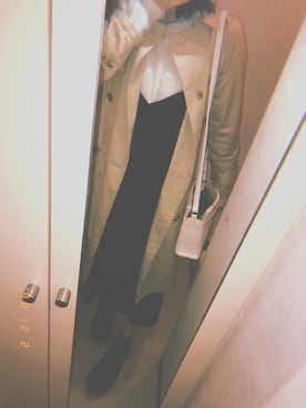 「ベロア」｜「アイテム（トレンチコート）」を使った、すだはるかさん（レディース・162cm）の冬コーディネート