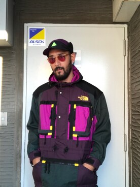 「ストリート服が好き」｜「アイテム（マウンテンパーカー）」を使った、Mitsuhiro Higashinoさん（メンズ・186cm）の秋コーディネート