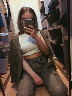 「PULL&BEAR（プルアンドベア）のアイテム（スラックス）」を使った、Livさん（レディース・163cm）の春コーディネート