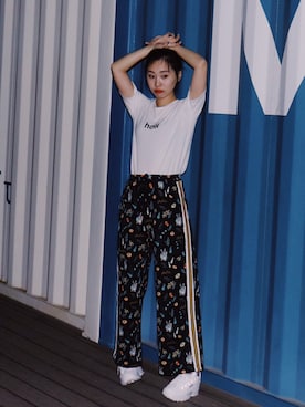 「ROCOCO（ロココ）のアイテム（パンツ）」を使った、RAINさん（レディース・163cm）の夏コーディネート