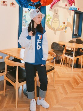 「ROCOCO（ロココ）のアイテム（パンツ）」を使った、RAINさん（レディース・163cm）の秋コーディネート