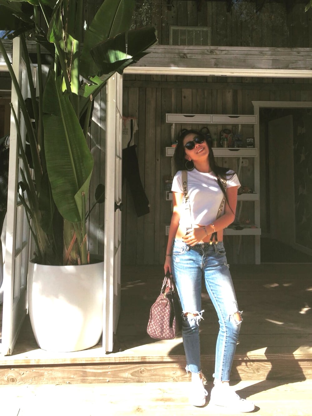 CHANELのサスペンダーを使った人気ファッションコーディネート - WEAR