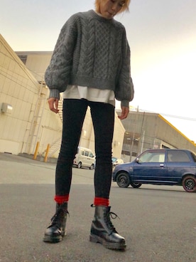 「ZARA（ザラ）のアイテム（デニムパンツ、ブラック系）」を使った、RINAさん（レディース・166cm）の冬コーディネート