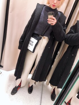 「MOUSSY（マウジー）のSIDE SLIT BOTTOLE NECK KNIT（ニット/セーター、ブラック系）」を使った、RINAさん（レディース・166cm）の冬コーディネート