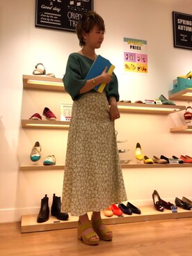 「アイテム（ニット/セーター）」を使った、sakaeさん（レディース・155cm）の夏コーディネート