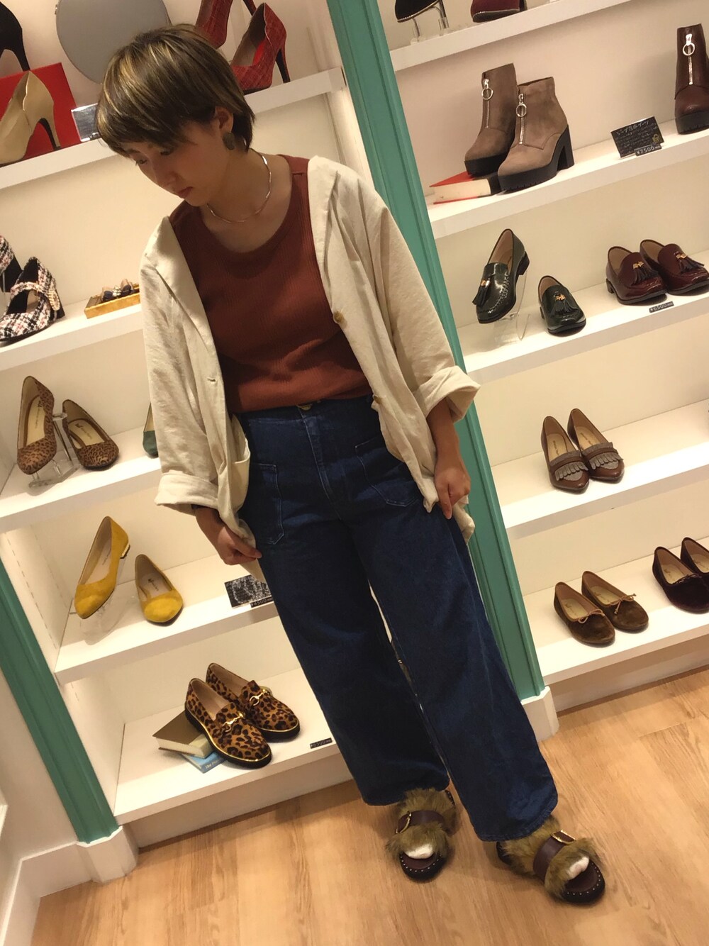 「オリエンタルトラフィック(ORiental TRaffic)、カスタネ(Kastane)、ローリーズファーム(LOWRYS FARM)、9201、ブラウンコーデ、ワイドパンツ、ノーカラージャケット、ファーサンダル、カジュアル」｜「ORiental TRafficの春夏新作★ファーベルトサンダル★9201（サンダル、ブラウン系）」を使った、sakaeさん（レディース・163cm）の夏コーディネートの1枚目の写真