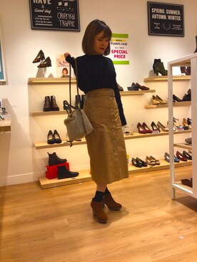 「アイテム（ブーティ、イエロー系）」を使った、sakaeさん（レディース・163cm）の秋コーディネート