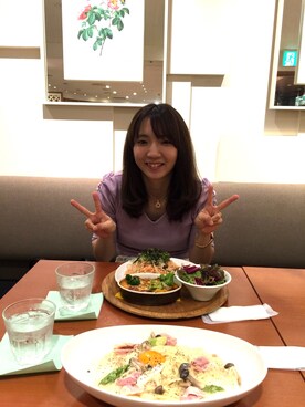 「MIIA（ミーア）のアイテム（トップス、パープル系）」を使った、やあさん（レディース）の夏コーディネート