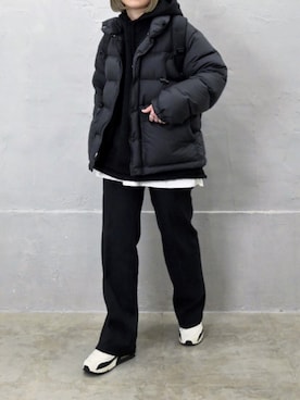 「センタープレスパンツ」｜「アイテム（ダウンジャケット/コート）」を使った、RICOさん（レディース・155cm）の冬コーディネート
