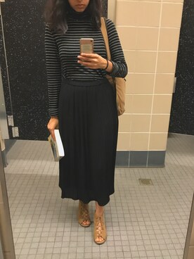 「skirt」｜「アイテム（サンダル）」を使った、Mimiさん（レディース・173cm）の秋コーディネート