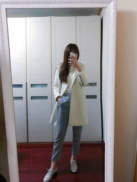 「UNIQLO（ユニクロ）のアイテム（シャツ/ブラウス、ホワイト系）」を使った、SuperTaoさん（レディース・172cm）の冬コーディネート