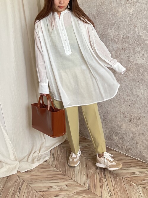 美品✨アルベロベロ ブタさん シアー ブラウス シャッツ 中世 カーキ ボタン セール】 ベロアテープ切替シアーブラウス（ブラック/ブルー/キナリ