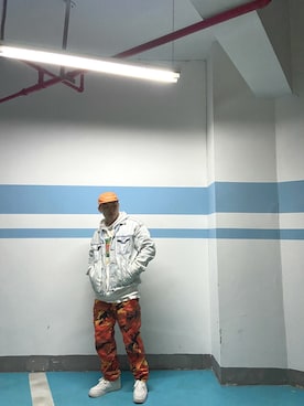 「ROTHCO（ロスコ）のアイテム（チノパンツ）」を使った、Bigee.彭大餅さん（メンズ・175cm）の春コーディネート