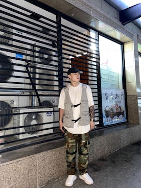 「OBEY（オベイ）のアイテム（パンツ）」を使った、Bigee.彭大餅さん（メンズ・175cm）の春コーディネート