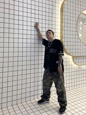 「CASIO」｜「アイテム（スウェット）」を使った、Bigee.彭大餅さん（メンズ・175cm）の夏コーディネート