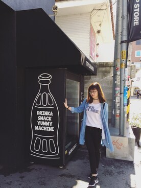 「Abercrombie&Fitch（アバークロンビーアンドフィッチ）のアイテム（Tシャツ/カットソー、ホワイト系）」を使った、张小红xyzさん（レディース・168cm）の冬コーディネート