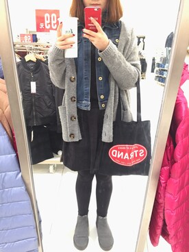 「H&M（エイチ・アンド・エム）のアイテム（デニムジャケット、ブルー系）」を使った、张小红xyzさん（レディース・168cm）の冬コーディネート