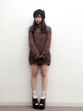 「REDYAZEL（レディアゼル）のアイテム（サンダル）」を使った、村瀬紗英さん（レディース・159cm）の冬コーディネート