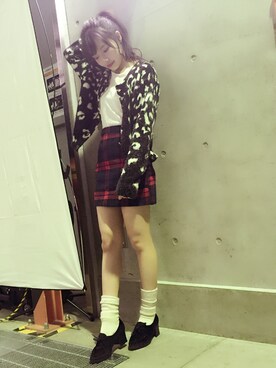 「LILY BROWN（リリーブラウン）のアイテム（Tシャツ/カットソー）」を使った、村瀬紗英さん（レディース・159cm）の冬コーディネート