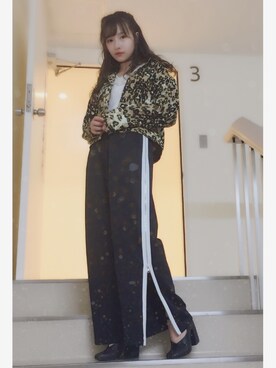 村瀬紗英さんの「オープンカラーショートジャケット」を使ったコーディネート