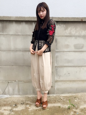 「ASTRAET（アストラット）のアイテム（パンツ）」を使った、村瀬紗英さん（レディース・159cm）の夏コーディネート