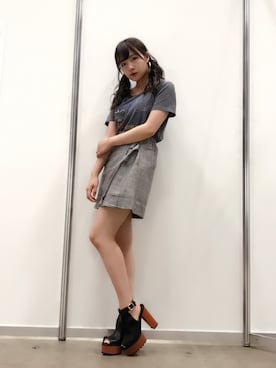 「WHO'S WHO gallery（フーズフーギャラリー）のグレンチェックラップミニスカート（スカート）」を使った、村瀬紗英さん（レディース・159cm）の夏コーディネート