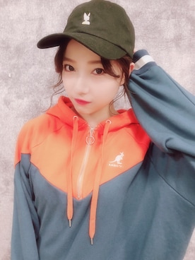 「ANDGEEBEE（アンジービー）のアイテム（キャップ）」を使った、村瀬紗英さん（レディース・159cm）の秋コーディネート