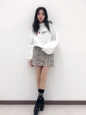 「ANDGEEBEE（アンジービー）のアイテム（スウェット）」を使った、村瀬紗英さん（レディース・159cm）の冬コーディネート