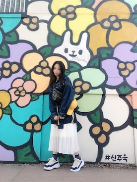 「ANDGEEBEE（アンジービー）のアイテム（デニムジャケット）」を使った、村瀬紗英さん（レディース・159cm）の春コーディネート