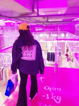 「ANDGEEBEE（アンジービー）のアイテム（デニムジャケット）」を使った、村瀬紗英さん（レディース・159cm）の春コーディネート