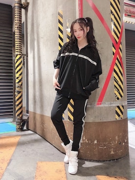 「ANDGEEBEE（アンジービー）のアイテム（その他アウター）」を使った、村瀬紗英さん（レディース・159cm）の秋コーディネート