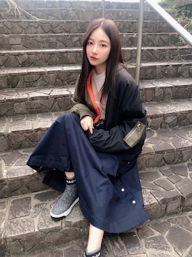 「ANDGEEBEE（アンジービー）のアイテム（MA-1）」を使った、村瀬紗英さん（レディース・159cm）の秋コーディネート