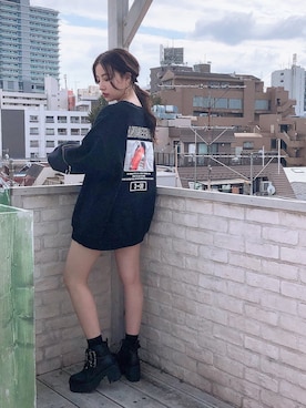 「ANDGEEBEE（アンジービー）のアイテム（スウェット）」を使った、村瀬紗英さん（レディース・159cm）の秋コーディネート