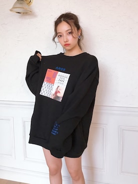 「ANDGEEBEE（アンジービー）のアイテム（スウェット）」を使った、村瀬紗英さん（レディース・159cm）の秋コーディネート