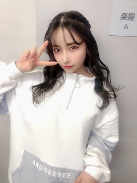 「ANDGEEBEE（アンジービー）のアイテム（スウェット）」を使った、村瀬紗英さん（レディース・159cm）の冬コーディネート