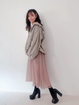 「ANDGEEBEE（アンジービー）のアイテム（マウンテンパーカー）」を使った、村瀬紗英さん（レディース・159cm）の春コーディネート