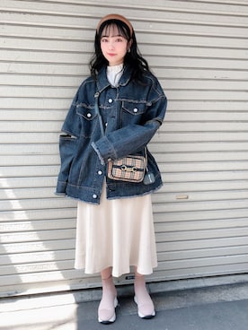「ANDGEEBEE（アンジービー）のアイテム（デニムジャケット）」を使った、村瀬紗英さん（レディース・159cm）の春コーディネート