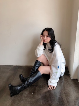 「ANDGEEBEE（アンジービー）のアイテム（スウェット）」を使った、村瀬紗英さん（レディース・159cm）の秋コーディネート