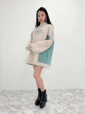「ANDGEEBEE（アンジービー）のアイテム（スウェット）」を使った、村瀬紗英さん（レディース・159cm）の春コーディネート