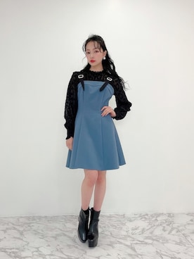 「ANDGEEBEE（アンジービー）のアイテム（ジャンパースカート）」を使った、村瀬紗英さん（レディース・159cm）の春コーディネート