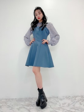 「ANDGEEBEE（アンジービー）のアイテム（ジャンパースカート）」を使った、村瀬紗英さん（レディース・159cm）の春コーディネート