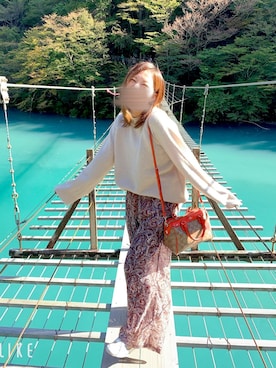 「ペイズリー柄パンツ」｜「アイテム（ショルダーバッグ）」を使った、haaaさん（レディース・153cm）の冬コーディネート